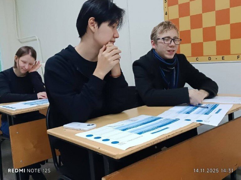 В Университете управления «ТИСБИ» для первокурсников с ОВЗ продолжаются тренинги личностного роста.