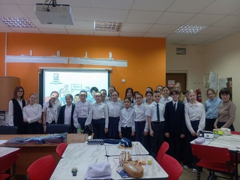 В январе в гимназии №33 для учеников пятых классов прошли уроки доброты - встречи, посвящённые уважению, вниманию и поддержке друг друга.