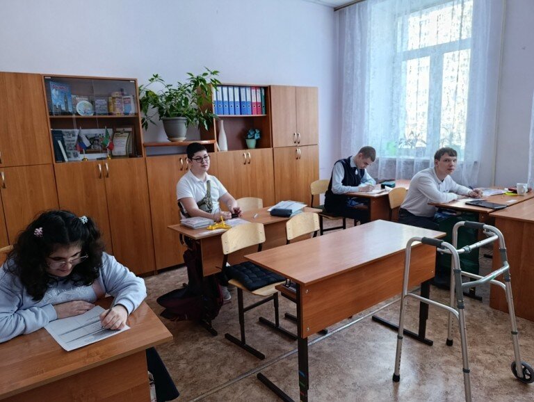 В марте в Казанской школе-интернат №4 для детей с ограниченными возможностями здоровья» продолжилась работа по профориентации обучающихся в рамках плановых мероприятий.