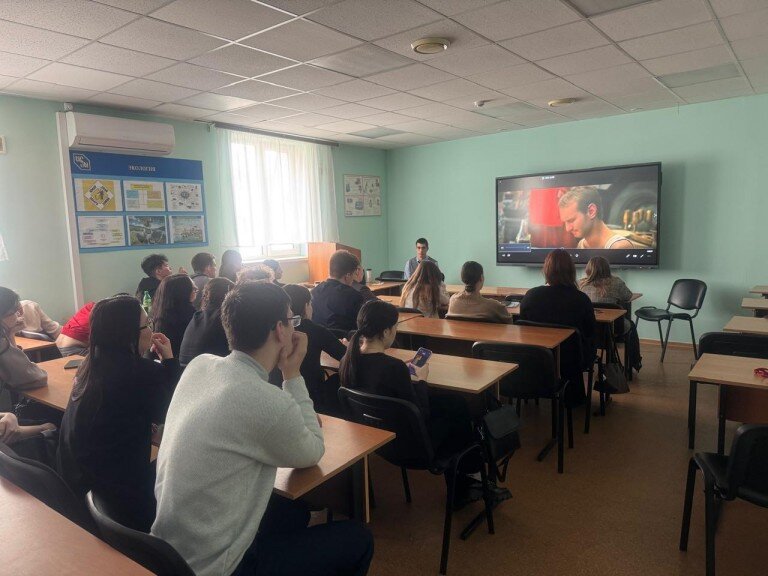 В Университете Управления ТИСБИ состоялись показы фильмов-участников Международного
Кинофестиваля «Кино без барьеров»